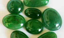 Жадеит — древний камень с магическими и целебными свойствами