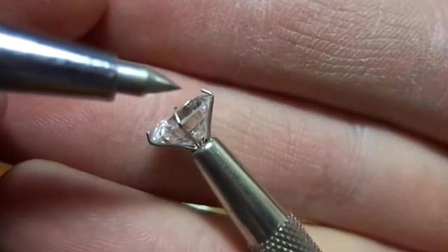 как определить настоящий бриллиант