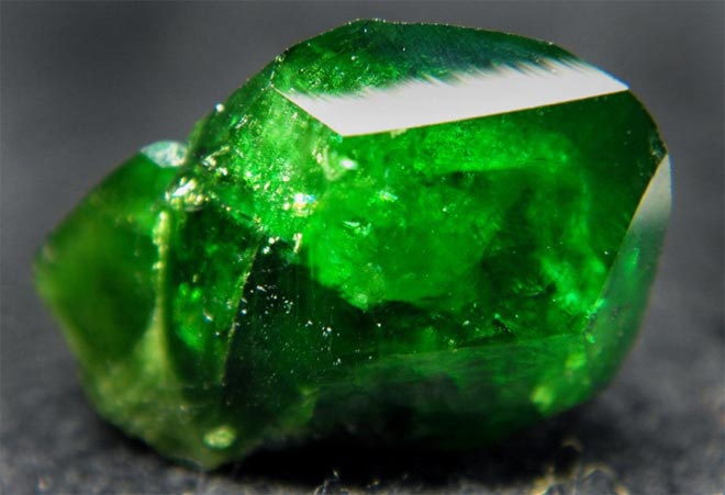 Зеленый Гранат Камень Фото