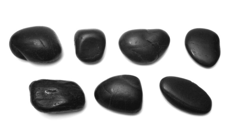 черные камни